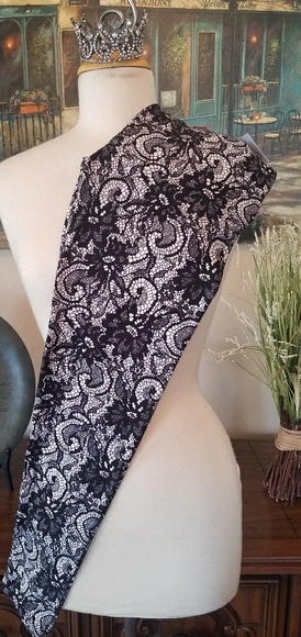 Black & White lace leggings - Picture 1 of 3